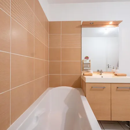 Apartment Le Cocon De Saint-priest 1 Terrasse Et Parking Saint-Priest (Rhone)